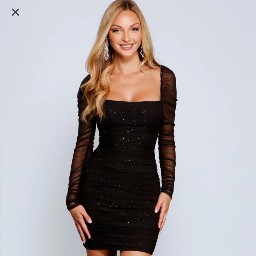 Windsor “Diedre Formal Glitter Ruched Bodycon”